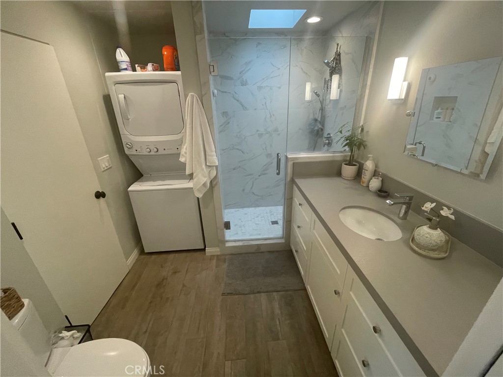 MLS #OC25097480 img 1