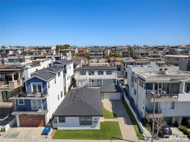908 Manhattan Avenue, Hermosa Beach, California 90254, ,Residential Income,Sold,Manhattan,SB25198954