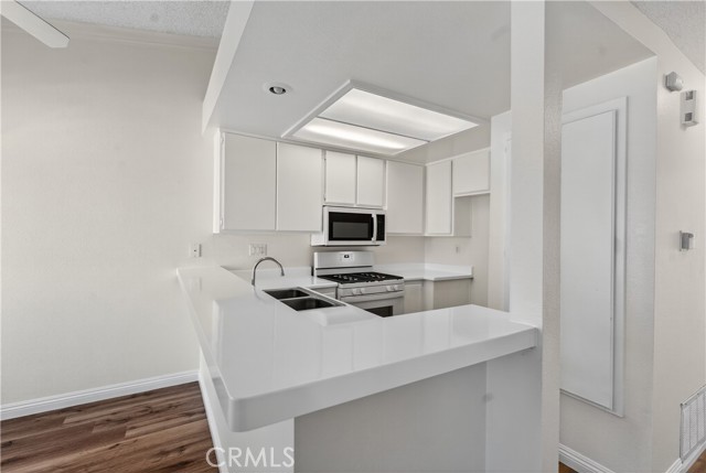 Detail Gallery Image 14 of 34 For 1015 Margarita #D202,  Corona,  CA 92879 - 2 Beds | 2 Baths