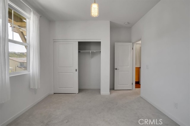 18150 Tableau Way, Saugus CA: https://media.crmls.org/medias/79d30d82-6c8b-4c46-b23a-01eb0eaa4e13.jpg