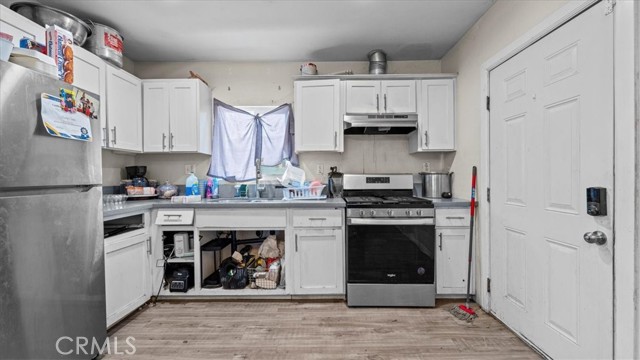 Detail Gallery Image 23 of 33 For 809 N Tamarind Ave, Compton,  CA 90220 - – Beds | – Baths