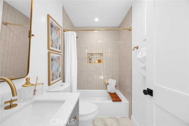 3306 San Anseline Avenue, Long Beach CA: https://media.crmls.org/medias/79d34707-be3a-4b15-9a19-b3457b79d7b5.jpg