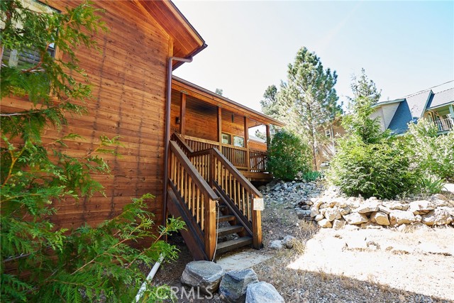 16240 Askin Drive, Pine Mountain Club CA: https://media.crmls.org/medias/79d3b597-eec3-4139-a9b4-39beea7ea16d.jpg