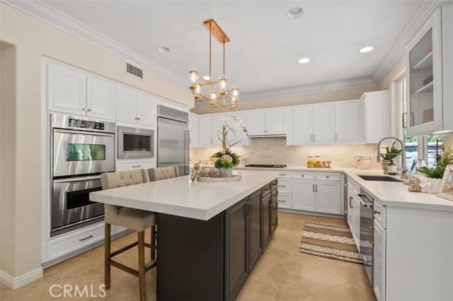 Detail Gallery Image 7 of 33 For 18742 Calera Ln, Huntington Beach,  CA 92648 - 4 Beds | 4/1 Baths