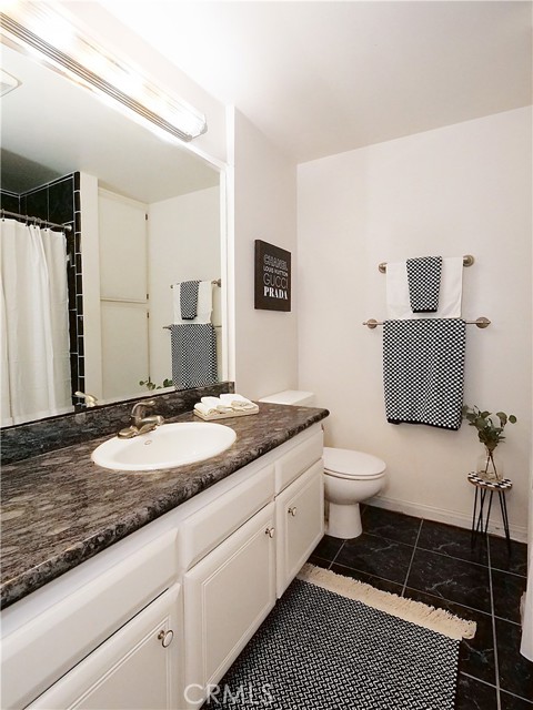 635 Prospect Avenue, Redondo Beach, California 90277, 2 Bedrooms Bedrooms, ,2 BathroomsBathrooms,Residential,For Sale,Prospect,IN25120437