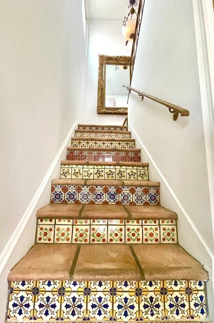 4310 Torreon Drive, Woodland Hills CA: https://media.crmls.org/medias/79d6bc1d-8229-45a5-8d72-657de7adeacb.jpg
