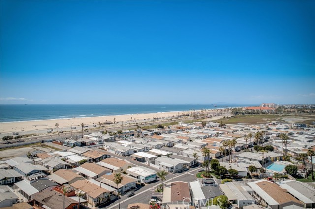 Detail Gallery Image 36 of 38 For 21851 Newland St #197,  Huntington Beach,  CA 92646 - 2 Beds | 2 Baths