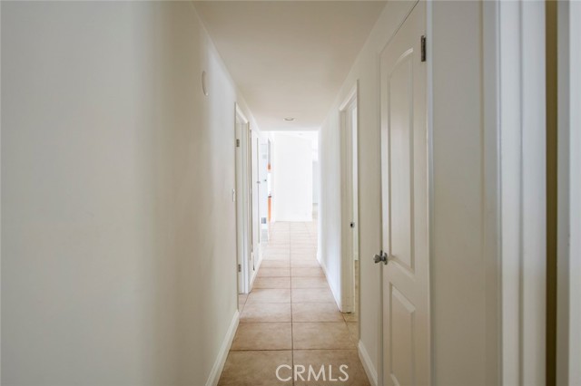 Detail Gallery Image 21 of 37 For 20546 Miranda Pl, Woodland Hills,  CA 91367 - 3 Beds | 2 Baths