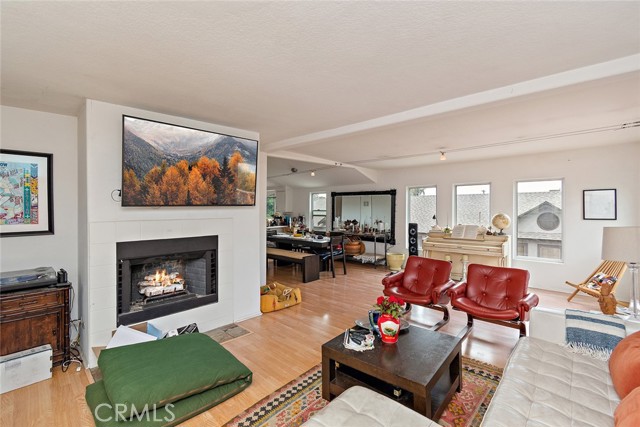 Detail Gallery Image 35 of 41 For 241 Horizon Ave, Venice,  CA 90291 - – Beds | – Baths