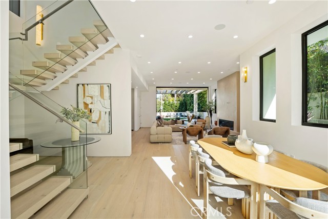 10840 Queensland, Los Angeles CA: https://media.crmls.org/medias/79d9ab43-a146-4241-9954-9a5a0df01429.jpg