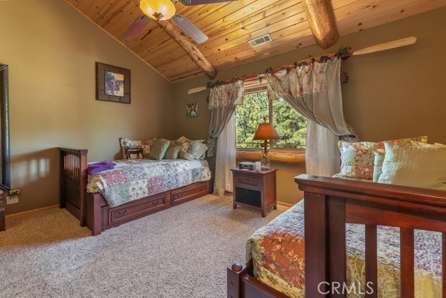 625 Cedar Glen Drive, Big Bear City CA: https://media.crmls.org/medias/79db20e9-aec2-4855-b558-ccdc6e6a3a77.jpg