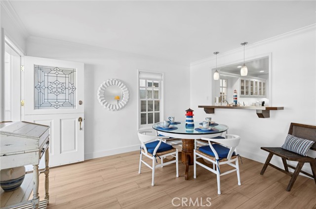 Detail Gallery Image 8 of 40 For 117 Amethyst Ave, Newport Beach,  CA 92662 - 3 Beds | 2 Baths