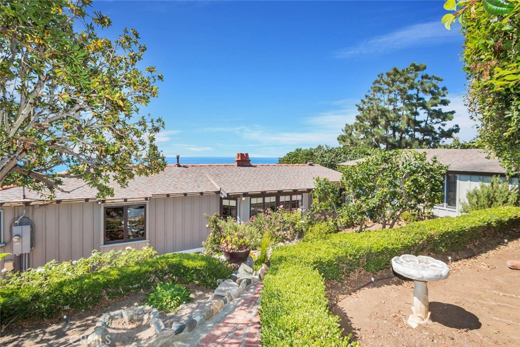 31112 Monterey Street Laguna Beach CA 92651