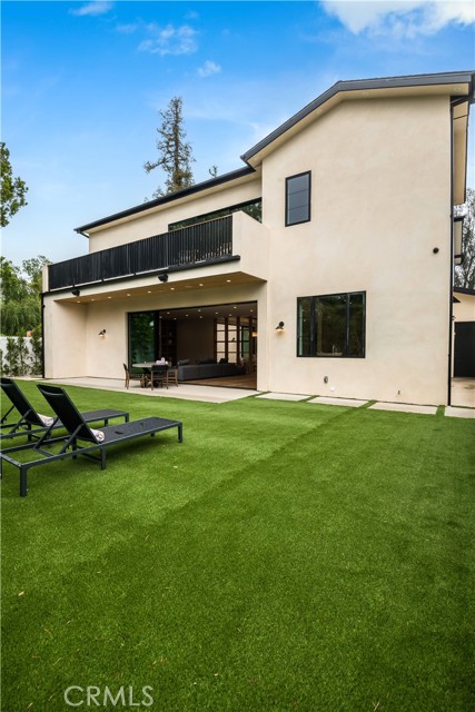 Detail Gallery Image 26 of 54 For 5929 Melvin Ave, Tarzana,  CA 91356 - 5 Beds | 6 Baths