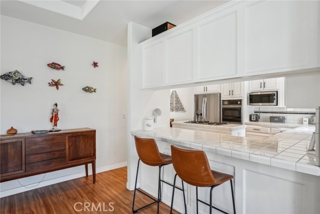 Detail Gallery Image 14 of 46 For 221 S Francisca Ave Unit a,  Redondo Beach,  CA 90277 - 3 Beds | 2/1 Baths