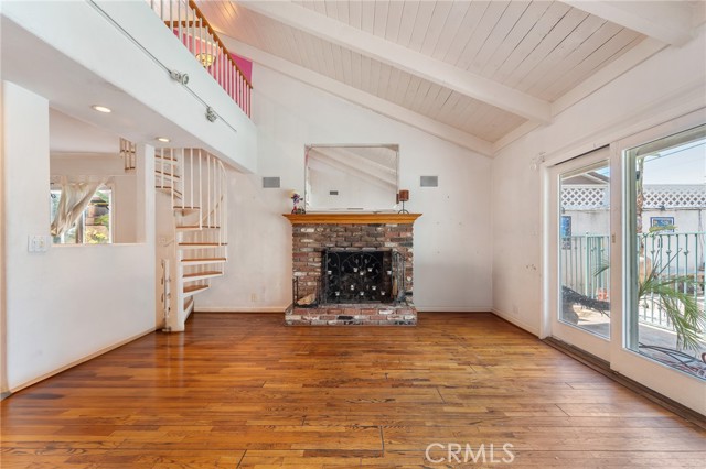 6913 Rubio Avenue, Lake Balboa CA: https://media.crmls.org/medias/79de7892-3f78-41ff-aaf7-70915a98f689.jpg