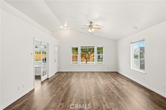 Detail Gallery Image 4 of 41 For 824 Valle Grande, Atwater,  CA 95301 - 3 Beds | 2 Baths