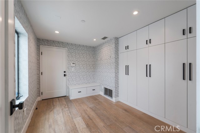 Detail Gallery Image 31 of 37 For 468 30th St, Manhattan Beach,  CA 90266 - 5 Beds | 5/1 Baths
