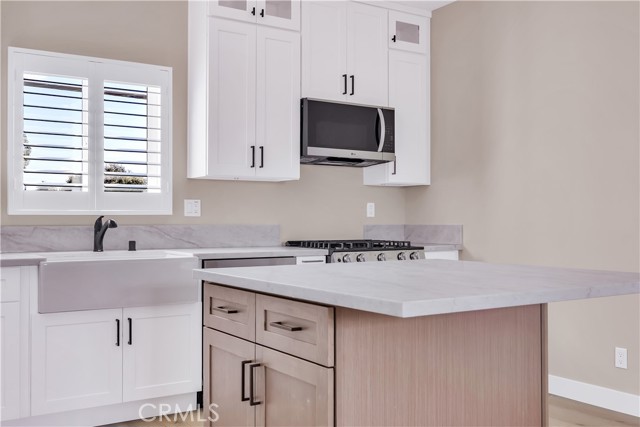 Image 39 of 51 For 5602 Verdura Ave