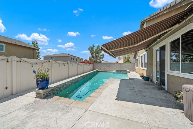 11484 Corte Cuyama, Jurupa Valley CA: https://media.crmls.org/medias/79e1cbb1-b9c7-4562-8372-6d57d4f4b30c.jpg