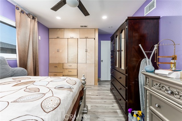 Detail Gallery Image 12 of 18 For 1120 S Mantle Ln 8d,  Santa Ana,  CA 92705 - 2 Beds | 1 Baths