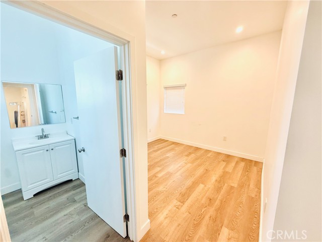 25200 Frampton Avenue, Harbor City CA: https://media.crmls.org/medias/79e2ebfe-a183-4396-89a1-847e838254f3.jpg