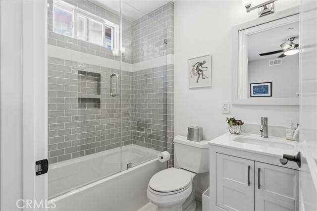 Detail Gallery Image 40 of 71 For 406 S Gertruda, Redondo Beach,  CA 90277 - 5 Beds | 4/1 Baths