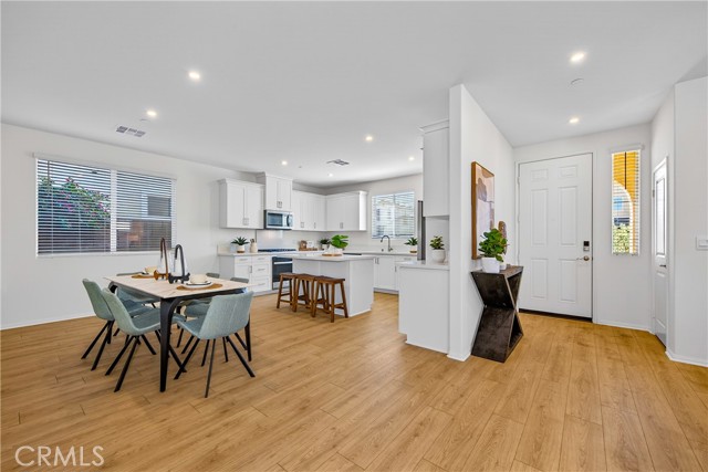 Detail Gallery Image 11 of 42 For 420 via Milano, Cathedral City,  CA 92234 - 3 Beds | 2 Baths