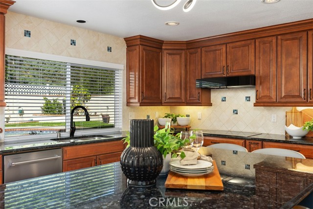 Detail Gallery Image 11 of 46 For 33575 via De Agua, San Juan Capistrano,  CA 92675 - 4 Beds | 3 Baths