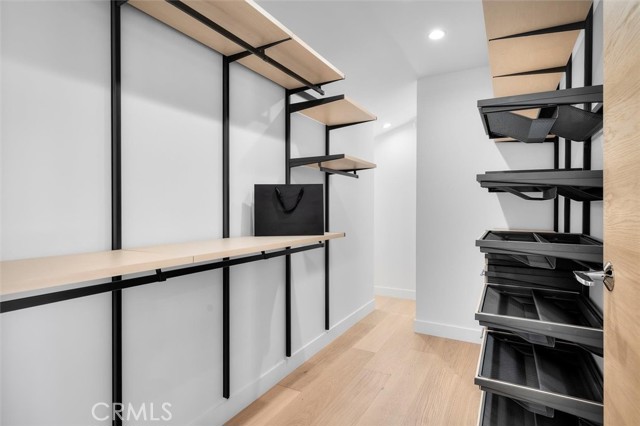 555 Esplanade, Redondo Beach CA: https://media.crmls.org/medias/79e4ce8a-edf3-441f-acca-564b21c5b428.jpg