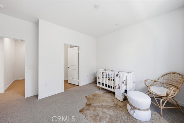 Detail Gallery Image 19 of 29 For 9425 N Sepulveda Blvd. #3,  North Hills,  CA 91343 - 2 Beds | 2/1 Baths