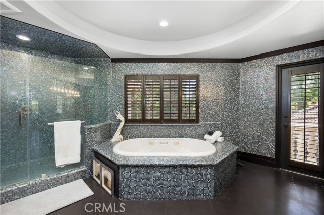 451 W Le Roy Avenue, Arcadia CA: https://media.crmls.org/medias/79e5e2d3-0131-49a2-be26-f4aaa8abf839.jpg