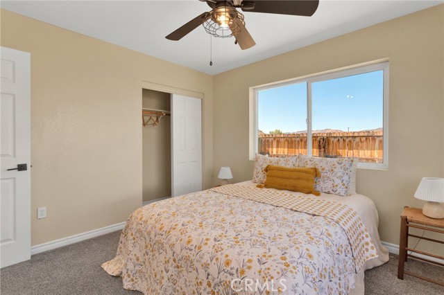 29246 Radio Rd, Barstow CA: https://media.crmls.org/medias/79e63dbd-ec41-42dd-9e56-78ab787072a1.jpg