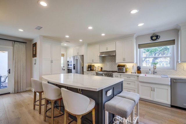 627 7th Street, Huntington Beach CA: https://media.crmls.org/medias/79e6758d-bdc9-4caf-9a7f-6f11448840b5.jpg
