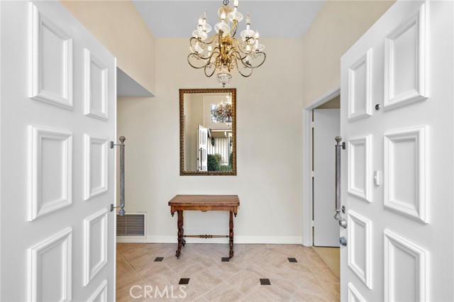 Detail Gallery Image 3 of 32 For 5215 Elvira, Laguna Woods,  CA 92637 - 3 Beds | 2 Baths