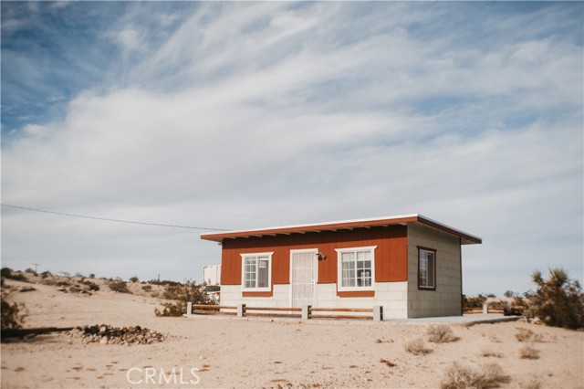 Detail Gallery Image 2 of 35 For 70930 Montezuma, Twentynine Palms,  CA 92277 - 1 Beds | 1 Baths