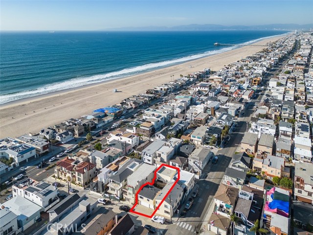 135 29th Street, Hermosa Beach, California 90254, ,Residential Income,For Sale,29th,PV24013187