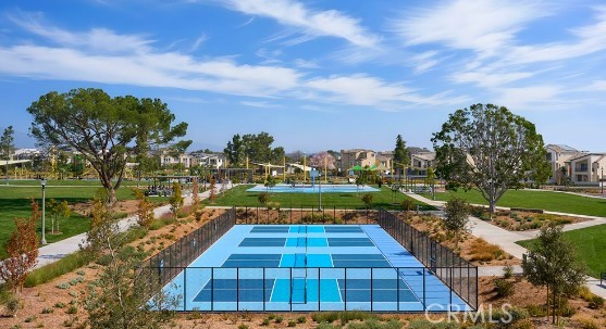 Detail Gallery Image 9 of 11 For 212 Briar Moon, Irvine,  CA 92618 - 4 Beds | 4/1 Baths