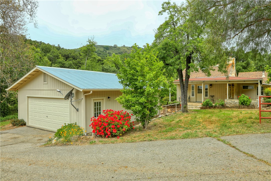 Detail Gallery Image 16 of 71 For 7515 Santa Rosa Creek Rd, Cambria,  CA 93428 - 2 Beds | 1 Baths