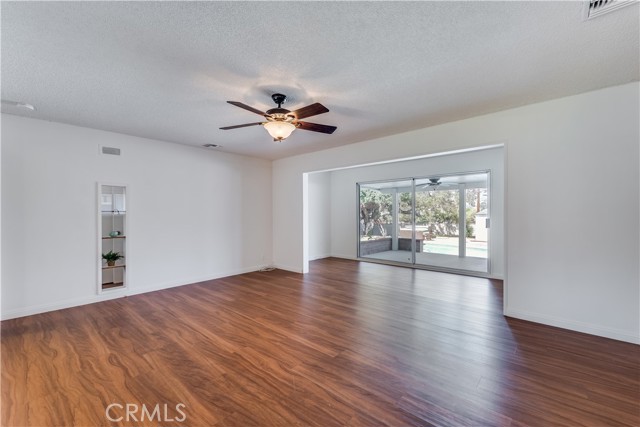 10382 Mather Avenue photo 5