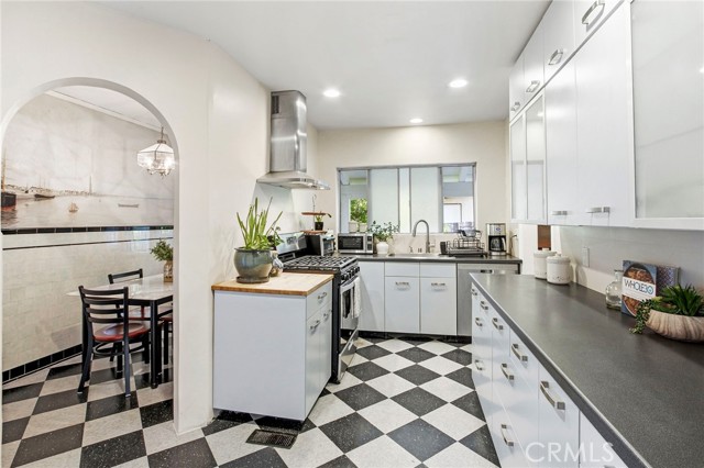 Detail Gallery Image 5 of 29 For 1225 S Leland, San Pedro,  CA 90731 - 4 Beds | 2 Baths