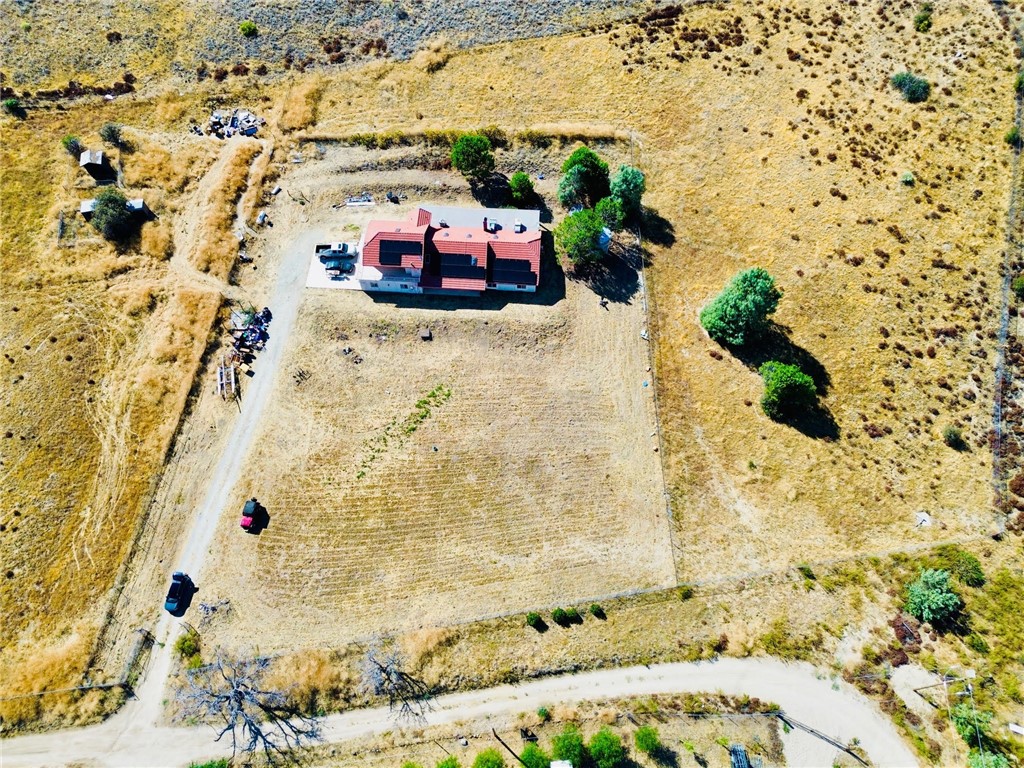 44000 Lakeview Road, Lake Hughes, California 93532, 4 Bedrooms Bedrooms, ,3 BathroomsBathrooms,Residential,For Sale,44000 Lakeview Road,CRSR24049173