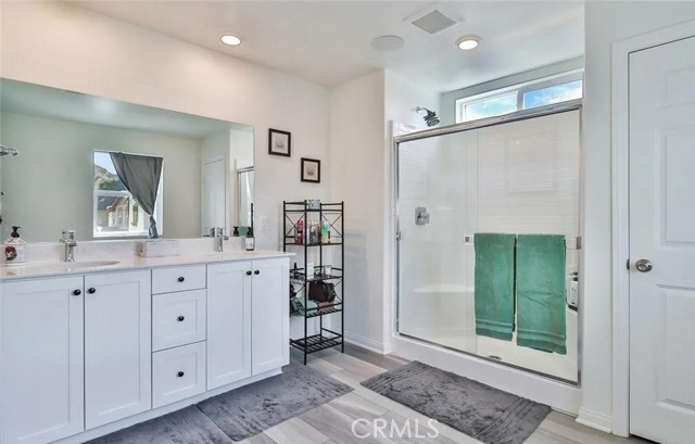 17025 Zion Drive, Canyon Country CA: https://media.crmls.org/medias/79e9cba8-fecc-4f8a-8378-7a538c794546.jpg