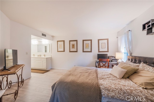 Detail Gallery Image 11 of 24 For 950 N Kings Rd #245,  West Hollywood,  CA 90069 - 1 Beds | 1 Baths