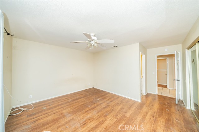 43639 Persimmons Lane, Hemet CA: https://media.crmls.org/medias/79eac243-d386-4829-9c8b-9da93c97b19a.jpg