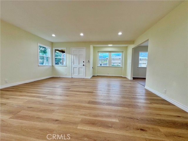 Detail Gallery Image 4 of 21 For 924 W Colorado Bld, Monrovia,  CA 91016 - 4 Beds | 3 Baths