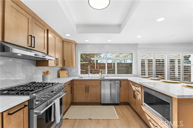 Detail Gallery Image 7 of 50 For 25496 Coral Wood, Lake Forest,  CA 92630 - 5 Beds | 3 Baths