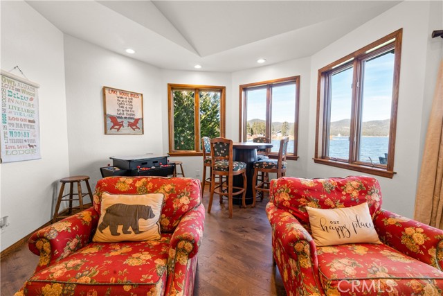 Detail Gallery Image 24 of 66 For 478 Lakeview Court Ct, Big Bear Lake,  CA 92315 - 5 Beds | 3/1 Baths