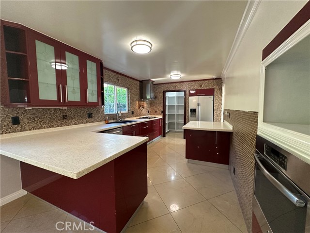 Detail Gallery Image 20 of 56 For 10760 Des Moines Ave, Porter Ranch,  CA 91326 - 3 Beds | 2/1 Baths