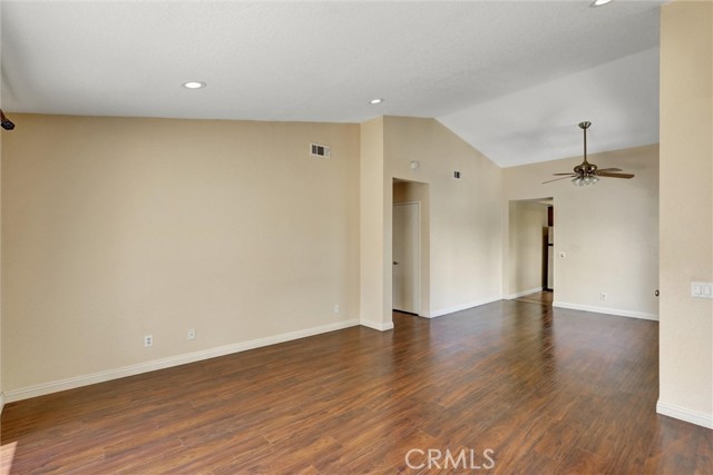 Detail Gallery Image 6 of 39 For 54 Monroe #73,  Irvine,  CA 92620 - 2 Beds | 2 Baths